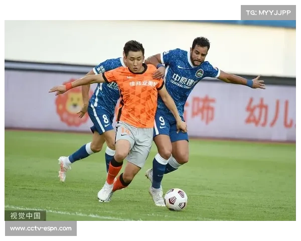 赛季亮点:从揭幕战雨战到收官战三人争冠